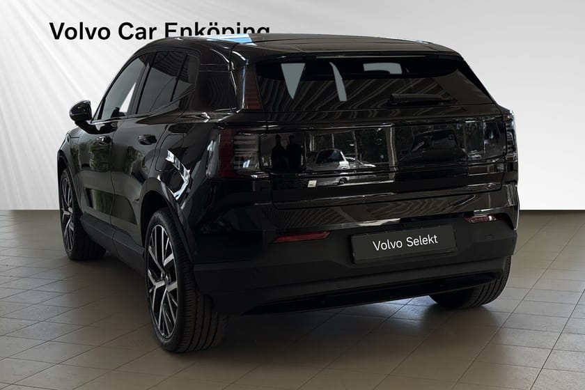Bild 4 av Volvo EX30 Twin Motor Performance M Perf Ultra Black Edt 20'' PANORAMA 360