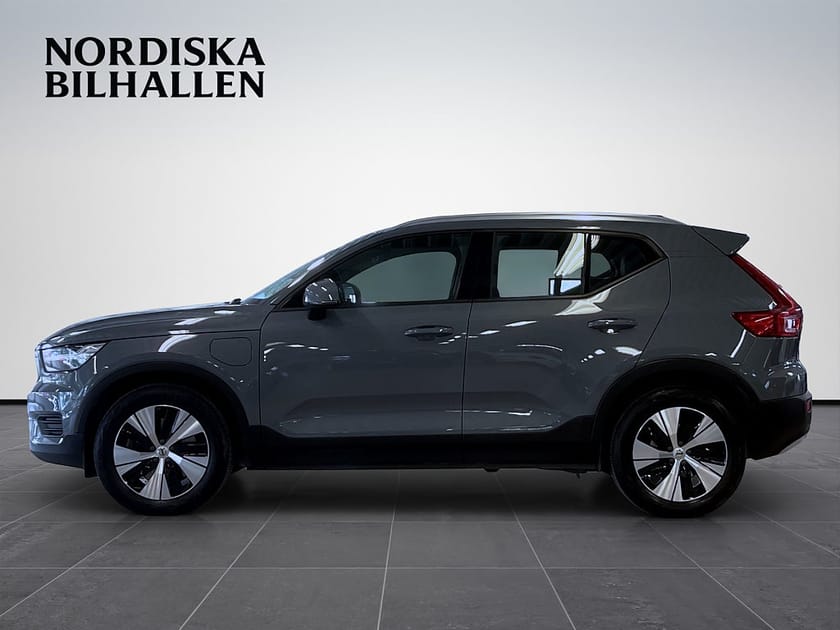 Bild 4 av Volvo XC40 T5 Twin Engine DCT Momentum MOMS Dragkrok Värmare
