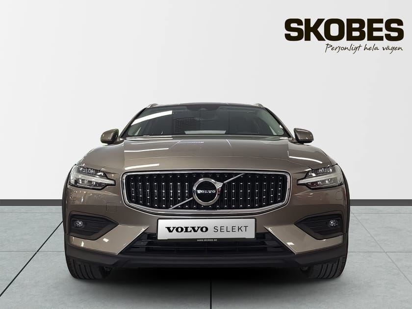 Bild 2 av Volvo V60 Cross Country B4 AWD D Adv NaviP Edt
