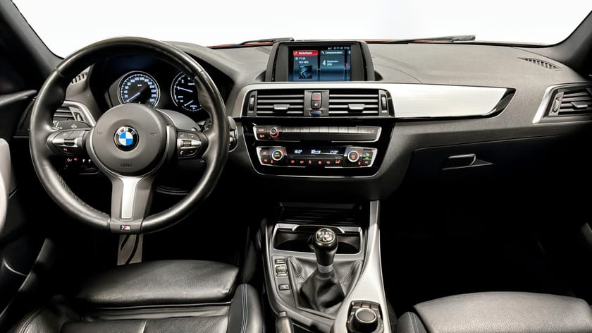 Bild 4 av BMW 118i M-sport HiFi Rattvärme M-sport HiFi Rattvärme