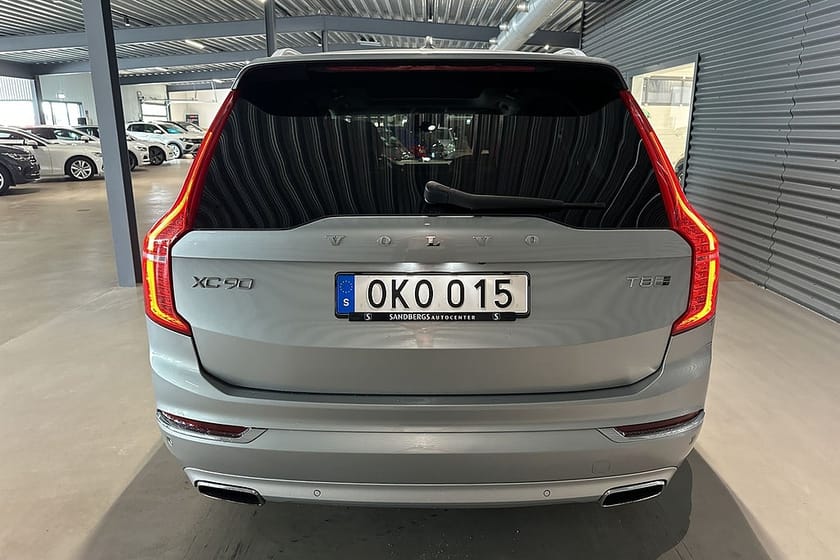 Bild 5 av Volvo XC90 T8 AWD Inscription 360-kam B&W Pano Luftfjädring Drag
