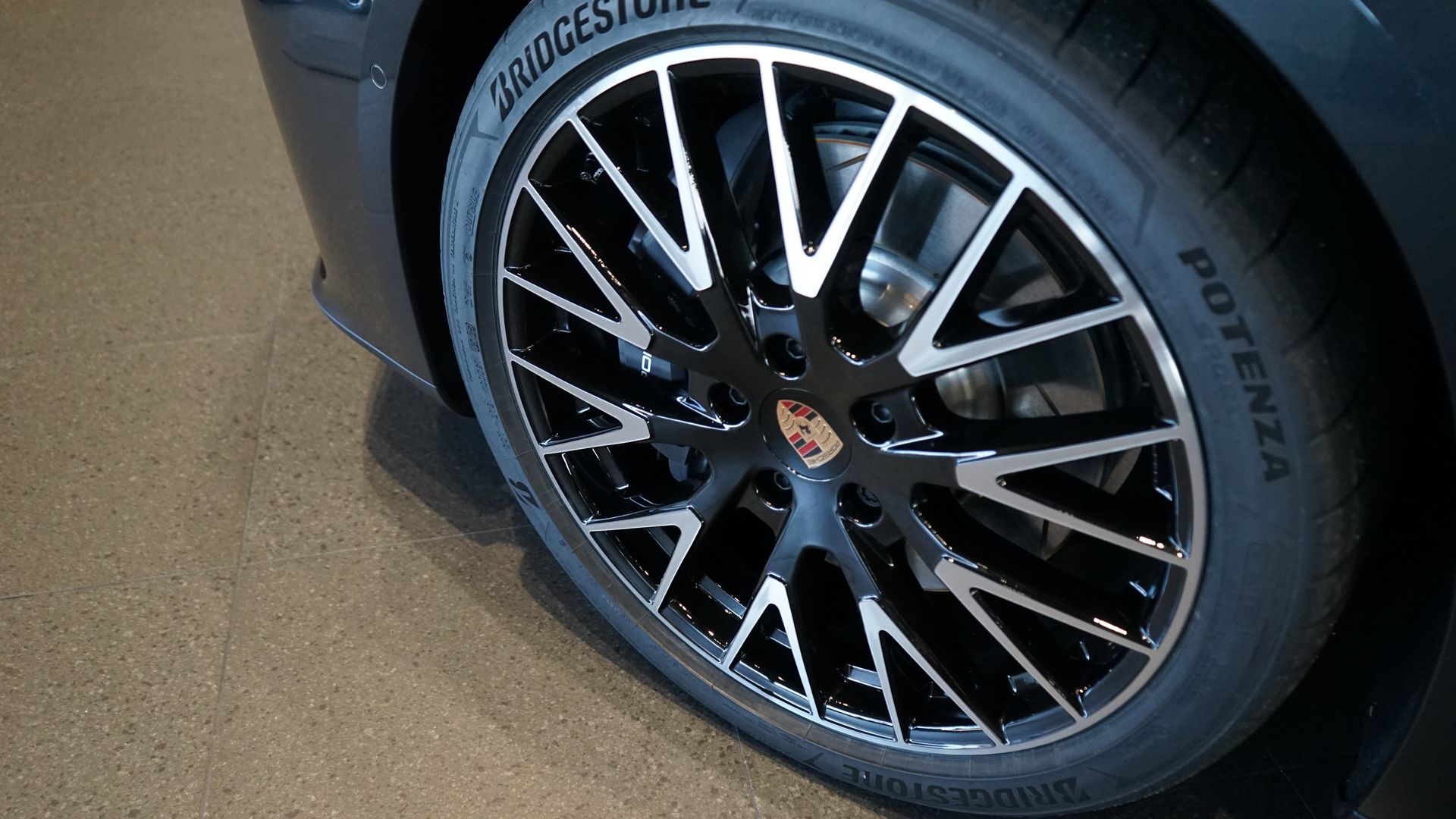 Porsche Panamera 4 E-Hybrid 2026, bild 5/7