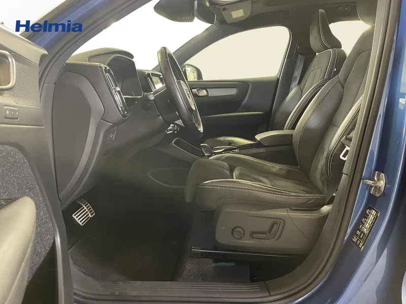Bild 25 av 34 – Volvo XC40 Recharge T5 R-Design