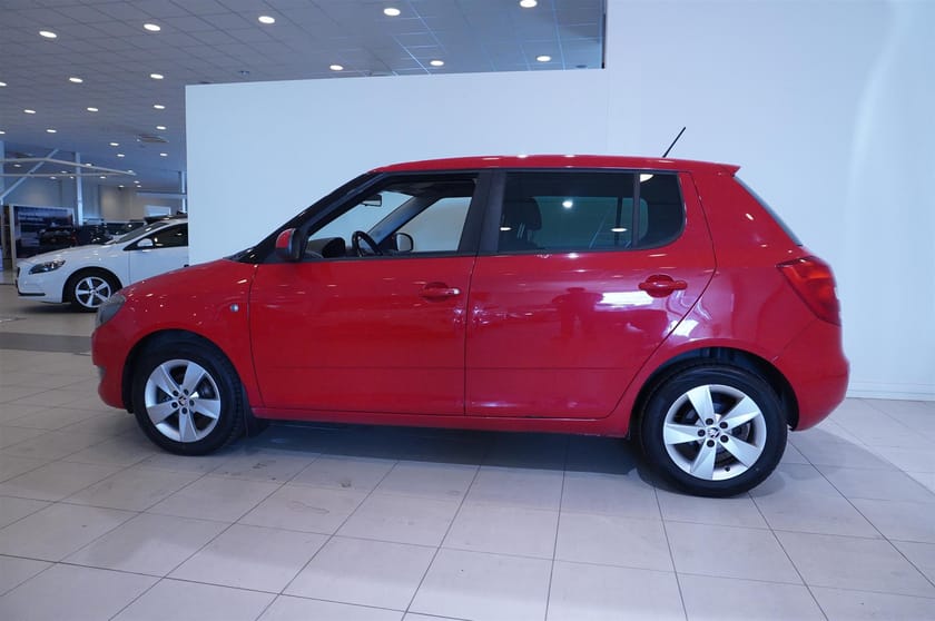 Bild 4 av Škoda Fabia 1,2 TSI Ambition, PDC Bak, Tonade Rutor, Stolsvärme Fram