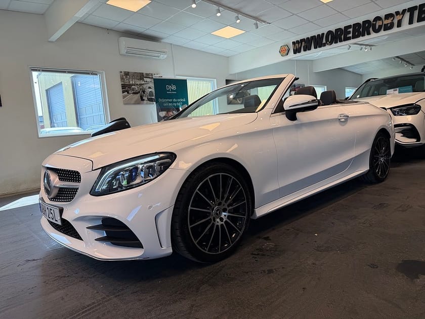 Bild 2 av Mercedes-Benz C 220 d Cabriolet AMG Line Gps Burmester Cockpit Sv-såld