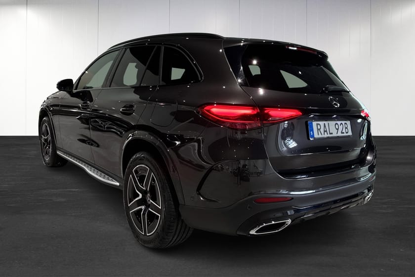Bild 3 av Mercedes-Benz GLC 300 e 4MATIC AMG Line Panorma Drag