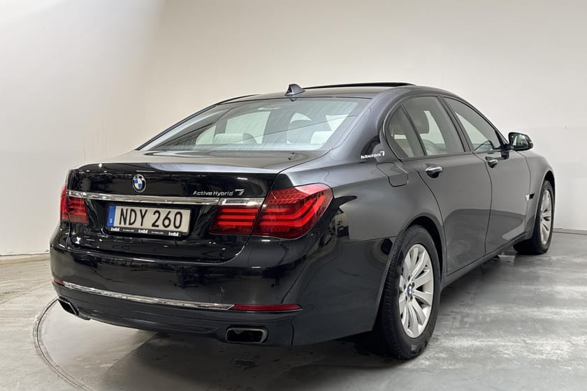 Bild 3 av BMW ActiveHybrid 7 750i Sedan, F01 (354hk)