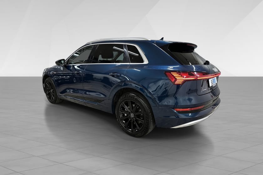 Bilde 4 av Audi e-tron 55 quattro Luftfjæring, Panorama, Head Up, krok, El seter,