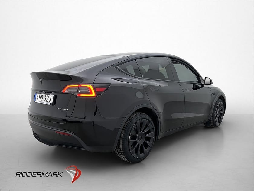 Bild 5 av Tesla Model Y Long Range AWD 514hk AP Pano Svensksåld MOMS