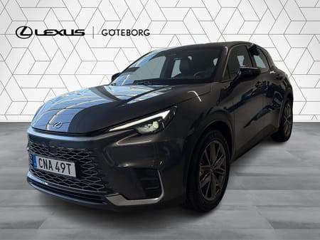 Lexus LBX