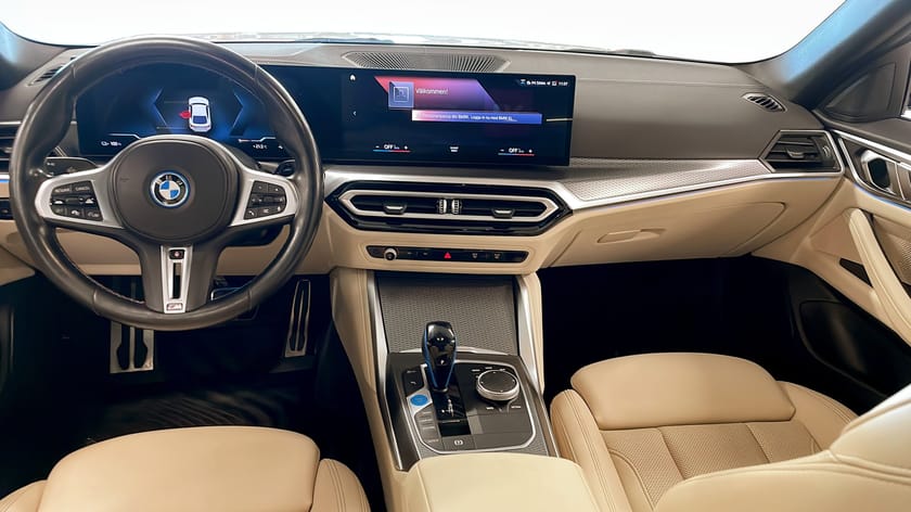 Bild 4 av BMW i4 M50 xDrive Gran Coupé M-Sport Glastaklucka HiFi Värmare Backkamera