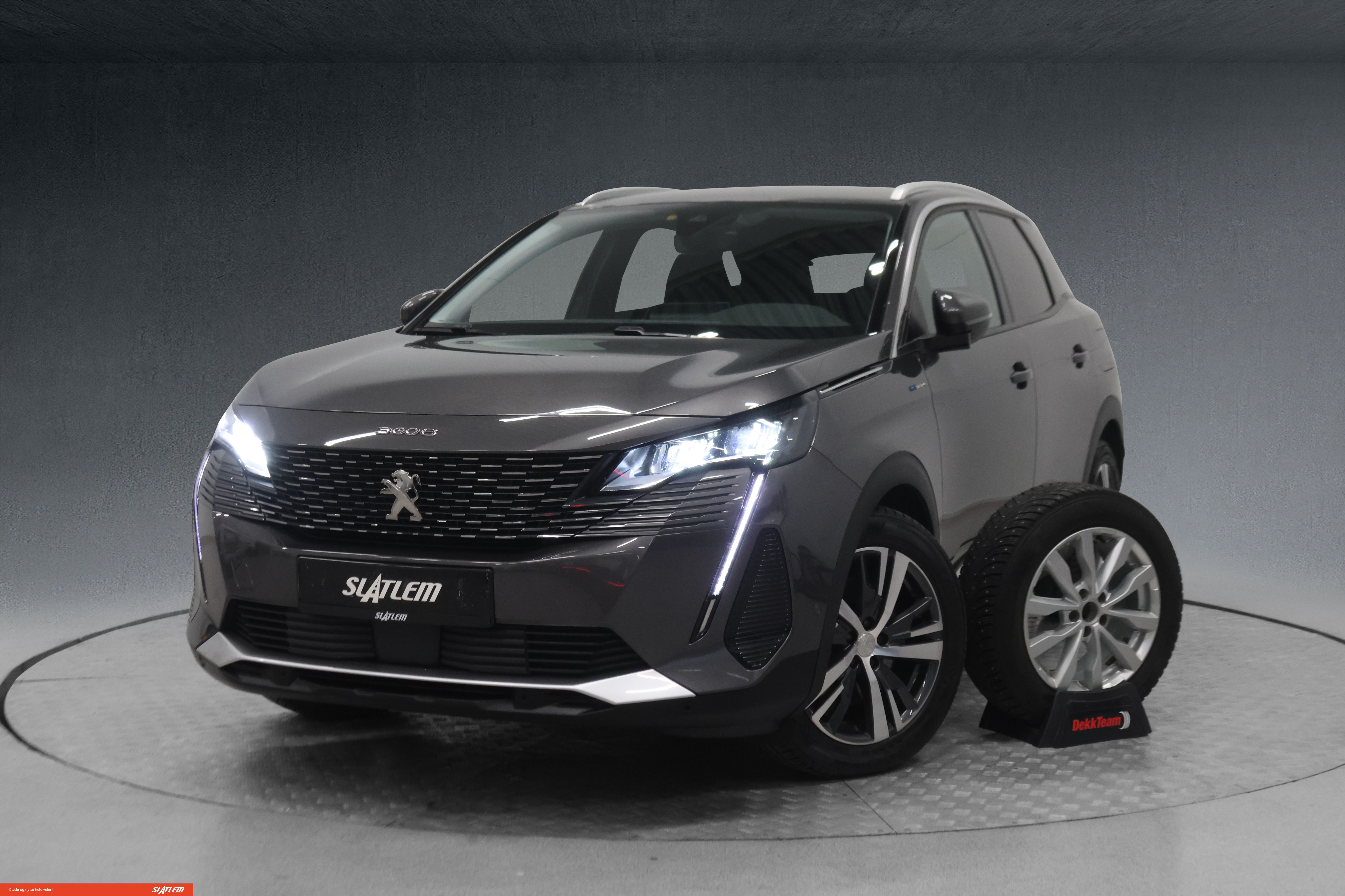 Peugeot 3008 HYBRID4 300