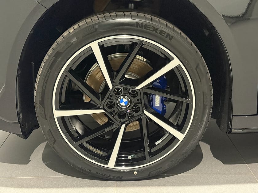 Bild 5 av BMW iX3 50 xDrive Supercharged 3D-HUD Panoramic Vision M Stolar