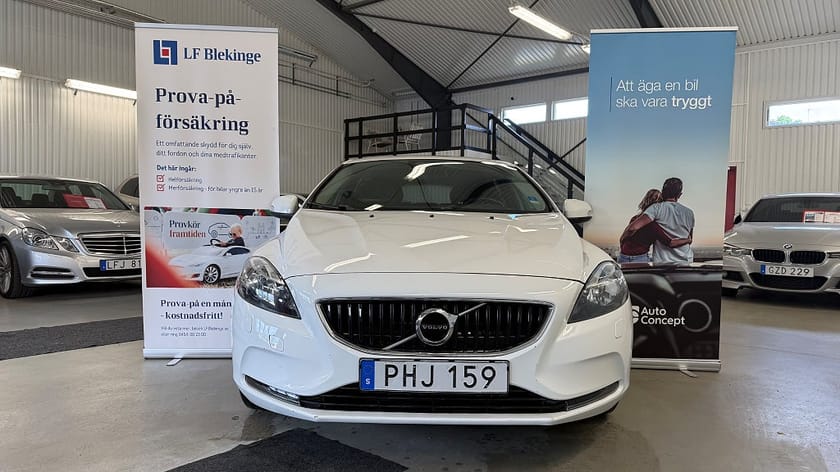 Bild 3 av Volvo V40 D2 Geartronic, 120hk Kinetic, Drag *Drag*