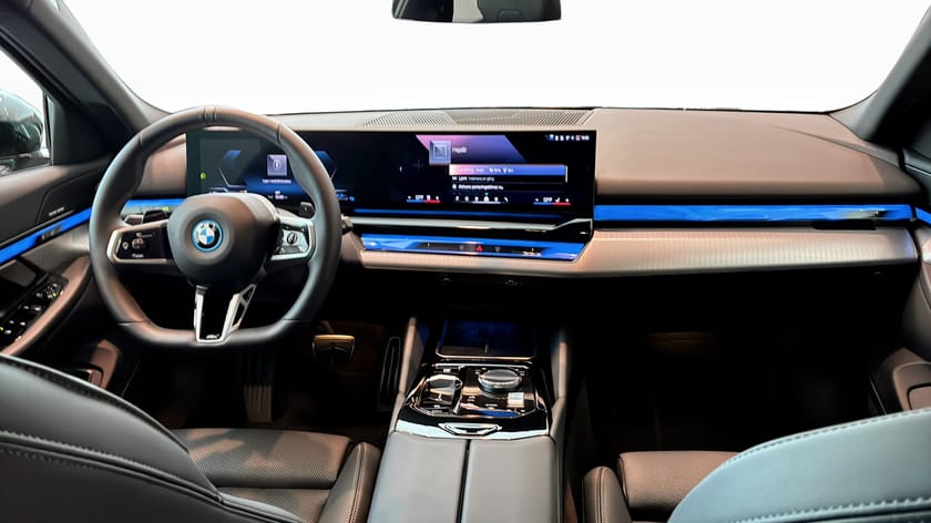 Bild 4 av BMW 530e xDrive Touring M Sport Drag Driving Ass plus