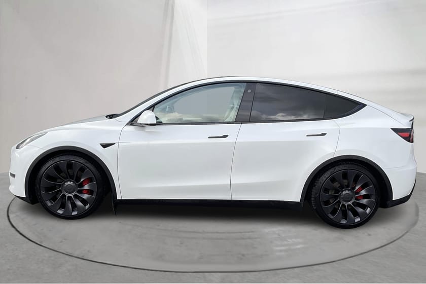 Bild 2 av Tesla Model Y Performance Dual Motor AWD Vit interiör