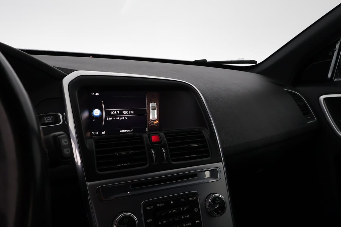 Volvo XC60 2017 - miniatyr 13