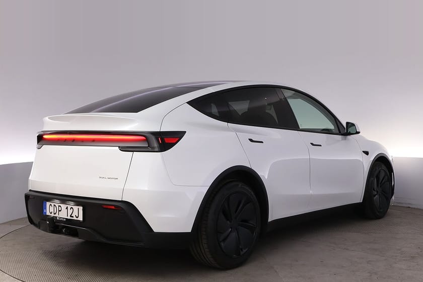 Bild 5 av Tesla Model Y Long Range AWD Autopilot Panorama Drag