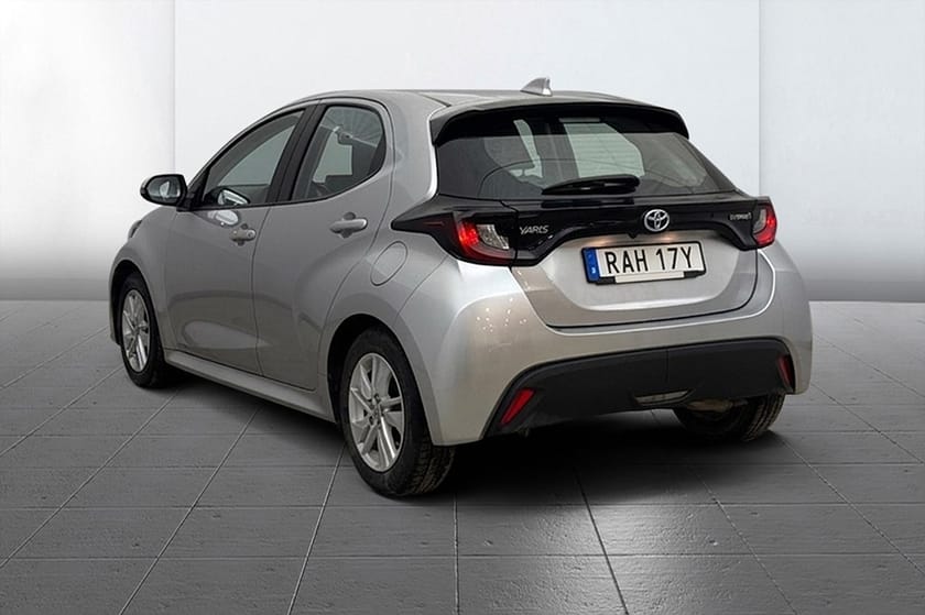 Bild 5 av Toyota Yaris Hybrid Aut Kamera Filassist AdaptivFH MOMS 116hk