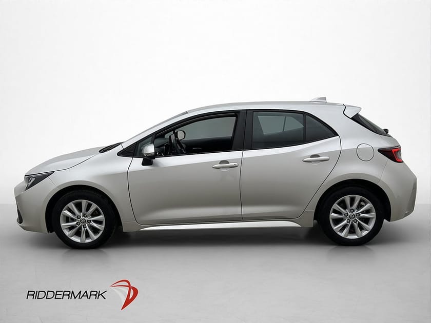 Bild 4 av Toyota Corolla Hybrid e-CVT 140hk Kamera P-sensorer Keyless
