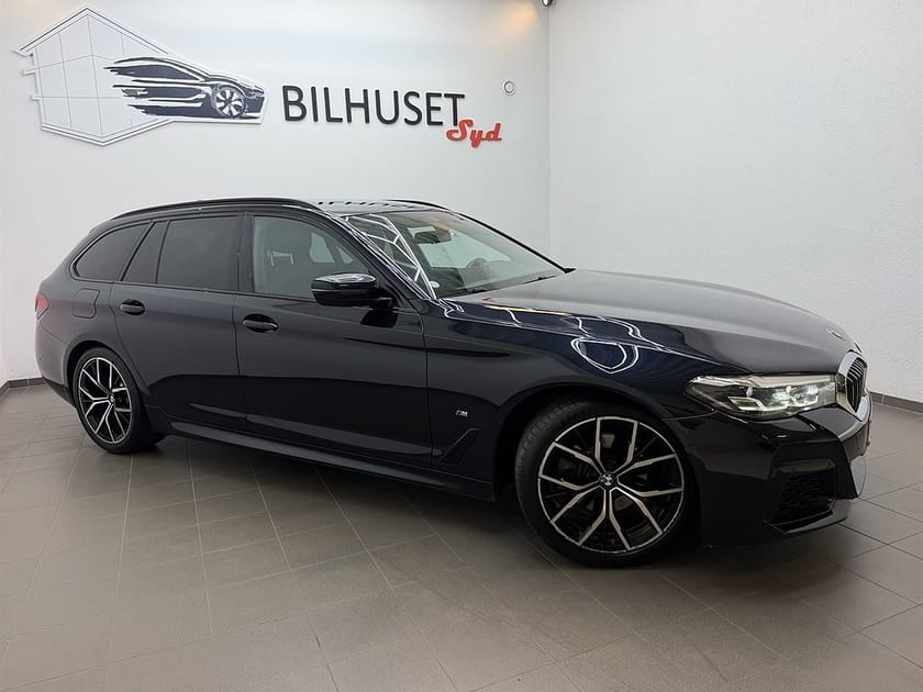 Bild 2 av BMW 520d Touring 520 190hk M Sport Värmare/Navi/Bkamera/Läder/Nyservad/1Brukare