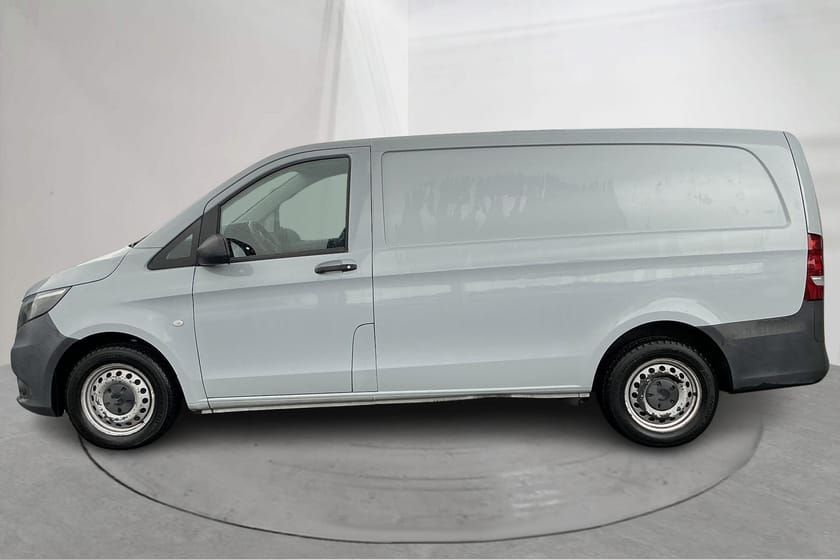 Bild 2 av Mercedes-Benz Vito 111 CDI 2.8t W640 (114hk)  Lång
