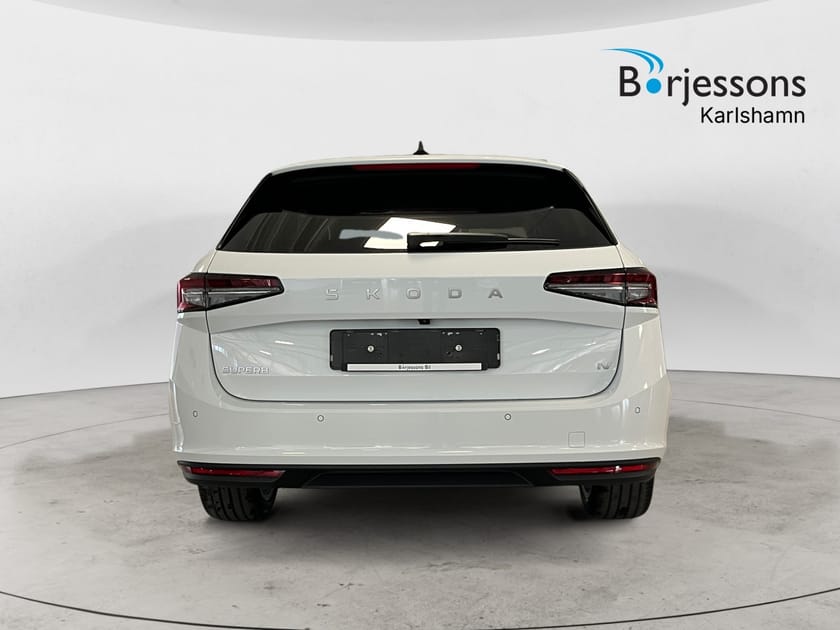 Bild 4 av Škoda Superb iV Kombi Selection 1.5 TSI 204hk