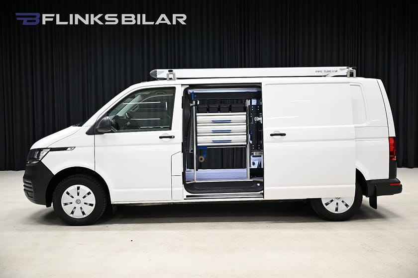 Bild 1 av Volkswagen Transporter DSG 150HK L2|Servicebil|Inredd|Dubbeldörr|Lågmil|SeUtr!