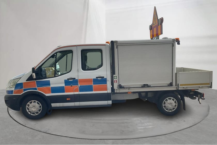 Bild 2 av Ford Transit 350 Chassi Dubbelhytt