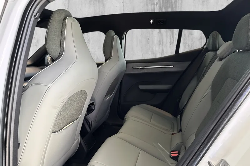 Volvo EX30 Cross Country Twin Motor Performance bilde 11