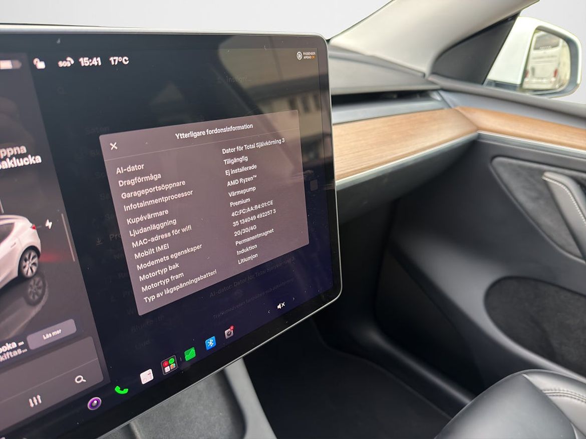 Tesla Model Y Long Range AWD, bild 17 av 18