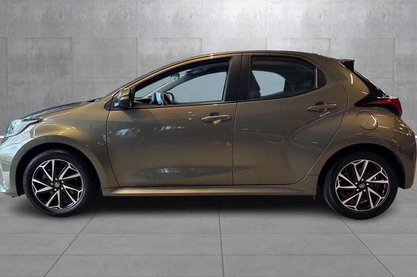 Bilde 2 av Toyota Yaris Hybrid 5d Hybrid, automat