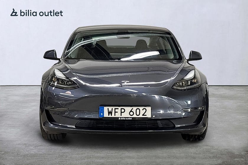 Bild 3 av Tesla Model 3 Performance AWD 517hk Panorama Navi Backkamera