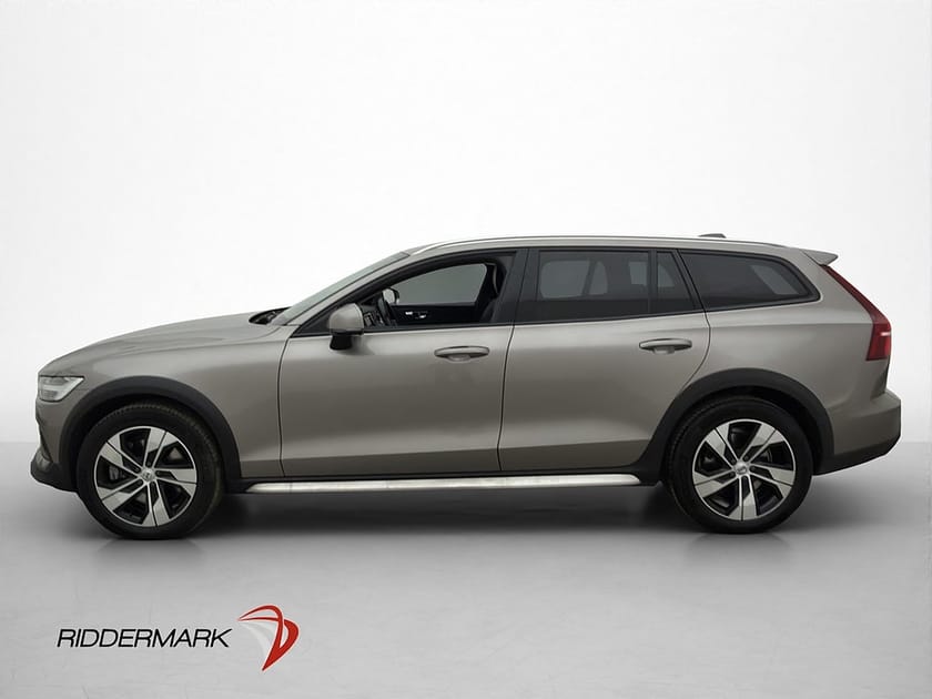 Bild 4 av Volvo V60 Cross Country D4 AWD Momentum VOC Kamera Skinn
