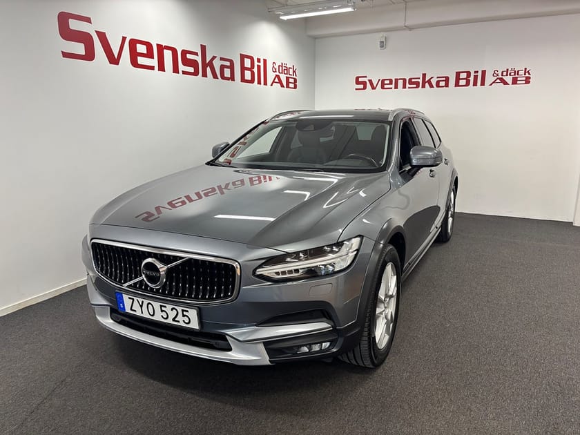 Bild 1 av Volvo V90 Cross Country D4 AWD Geartronic Inscription Pro Skinn Drag 2,99%