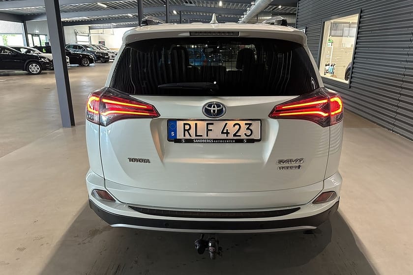 Bild 5 av Toyota RAV4 Hybrid 2.5 AWD-i Active Plus Backkamera Keyless Drag