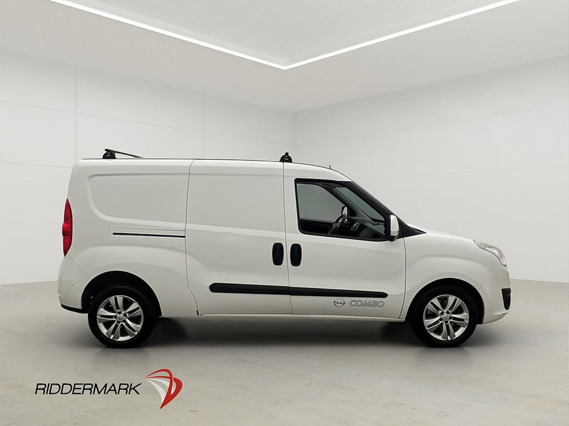 Opel Combo 2017, photo 2/10