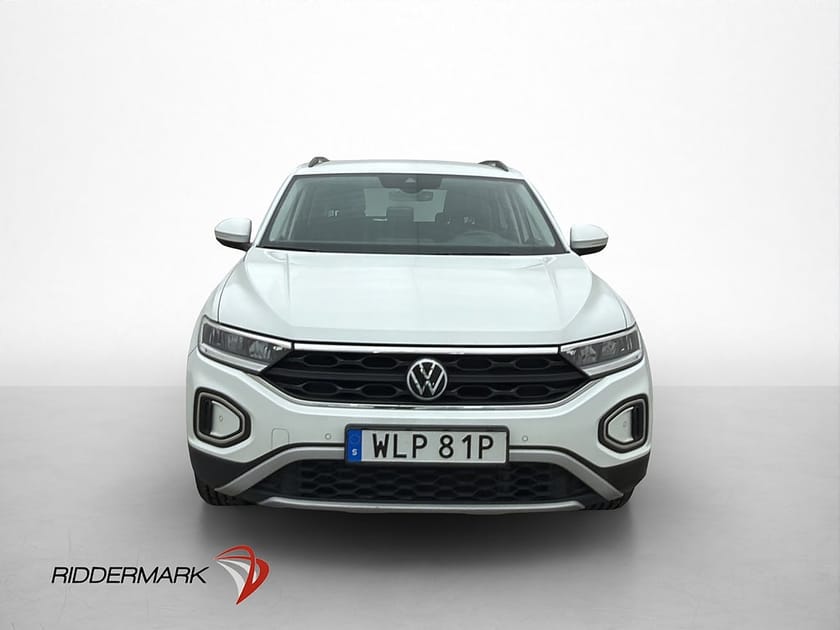 Bild 2 av Volkswagen T-Roc 1.5 TSI Base 150hk Cockpit Sensorer CarPlay