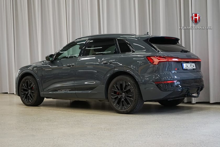 Bild 5 av Audi Q8 50 e-tron quattro S line Edition Drag 21" Rattvärme