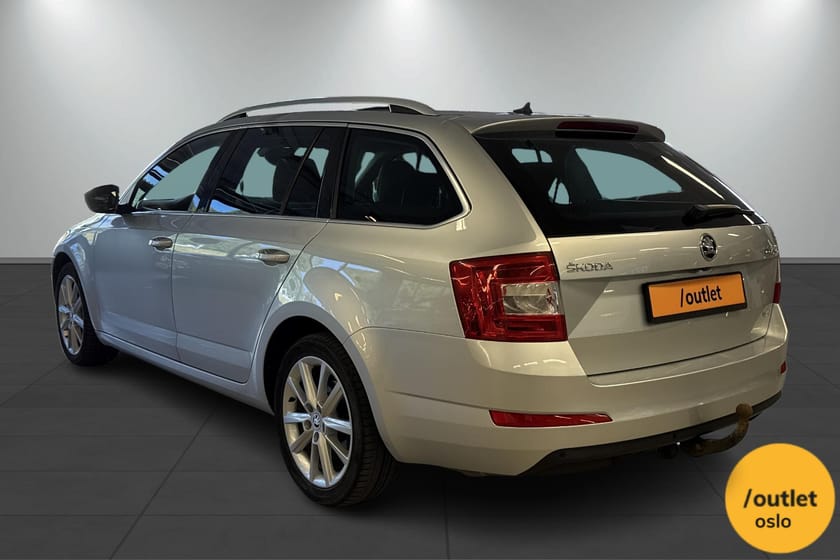 Bilde 3 av Škoda Octavia Stasjonsvogn 1.8 TSI 4x4 Style | CANTON Lydanlegg | Ryggekamera