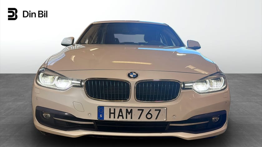 Bild 4 av BMW 330e Sedan iPerformance 252hk Sportline / Navi / HIFI / Kamer