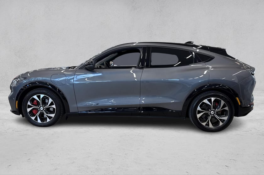 Bilde 2 av Ford Mustang Mach-E Long Range AWD LR 540KM B&O/Hengerfeste/Panorama/Oppv.Ratt