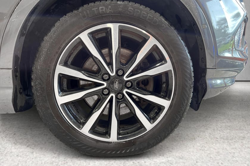 Bilde 5 av Ford Kuga Firehjulstrekk, Ny storservice, Ny registrerreim