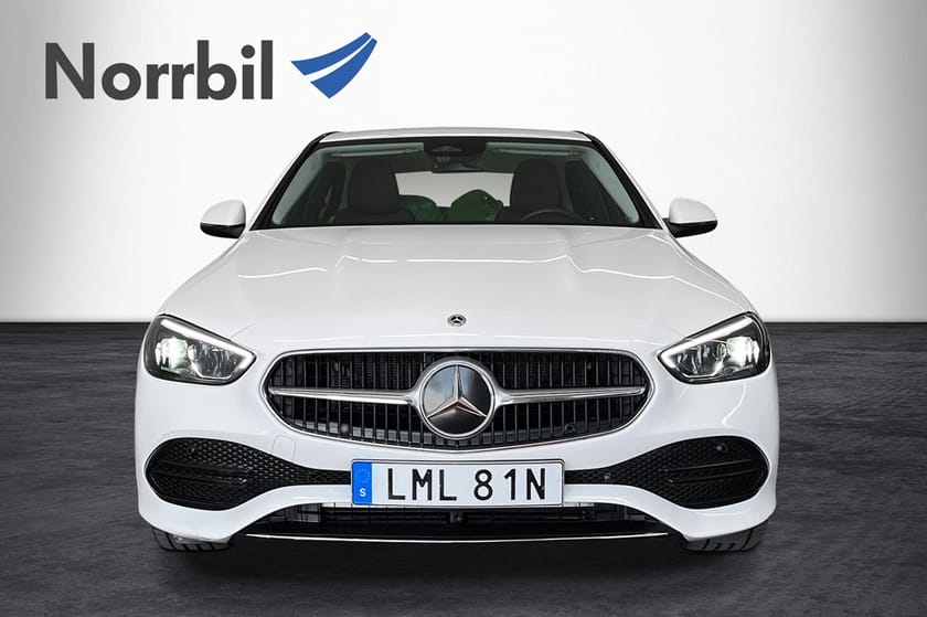 Bild 2 av Mercedes-Benz C 300 e 4MATIC 313HK B-kamera, Navi, ACC