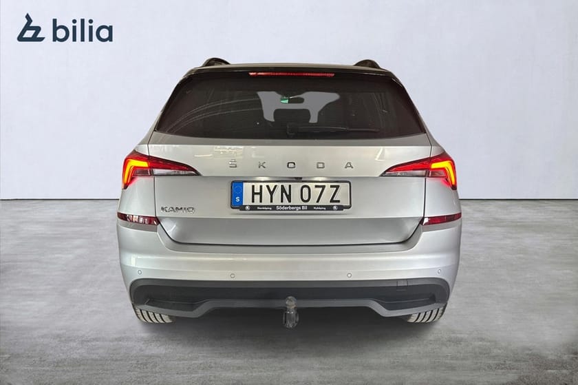 Bild 2 av Škoda Kamiq STYLE 1,0 TSI 110 HK 7 VXL DSG *Panoramatak, drag*