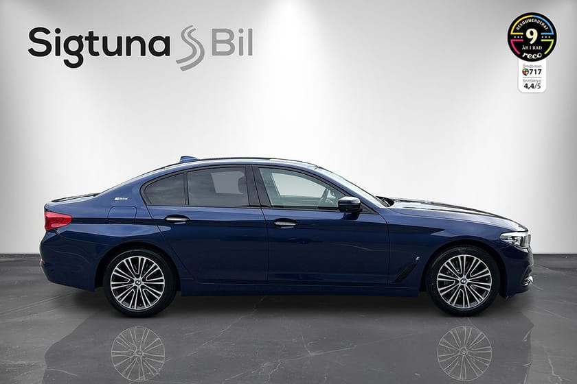 Bild 4 av BMW 530e iPerformance Sedan Steptronic Sport line / B-Kamera