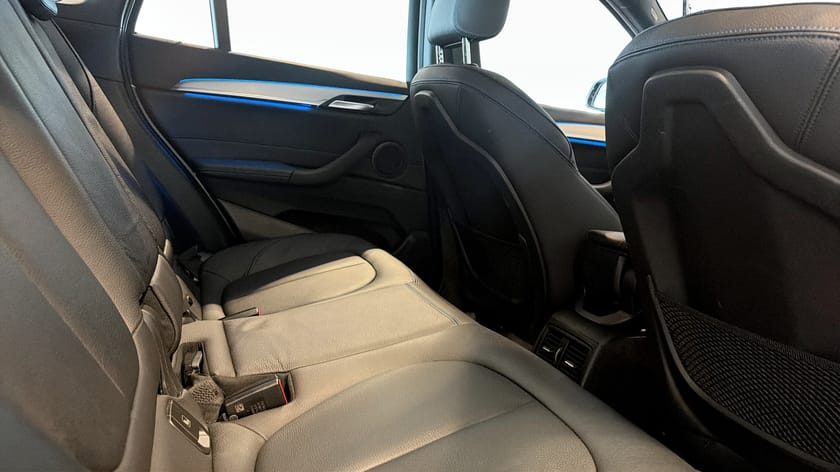 Bild 5 av BMW X1 xDrive25e M-Sport Elstol Navigation Drag