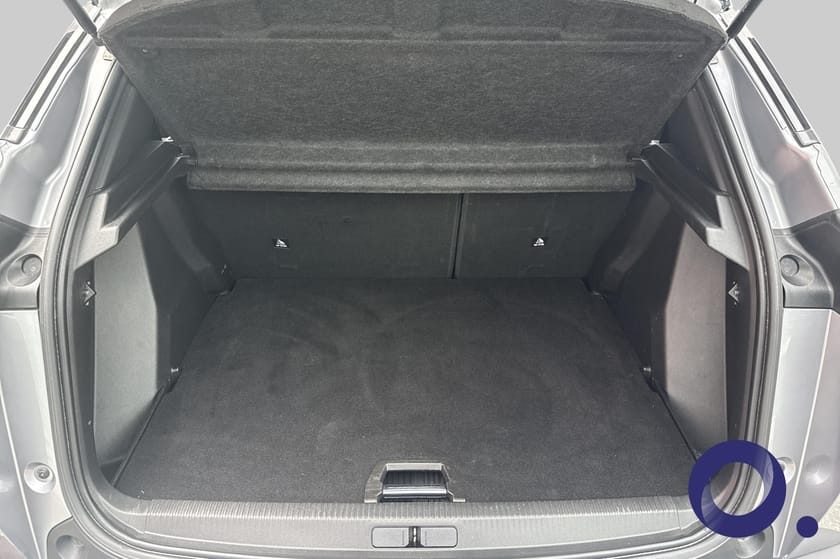 Bilde 5 av Peugeot e-2008 GT Pack 136 hk