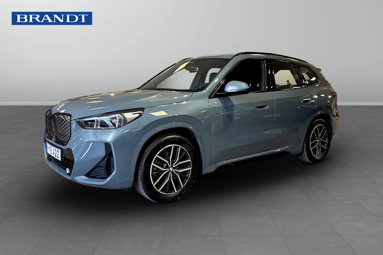 BMW iX1 xDrive30