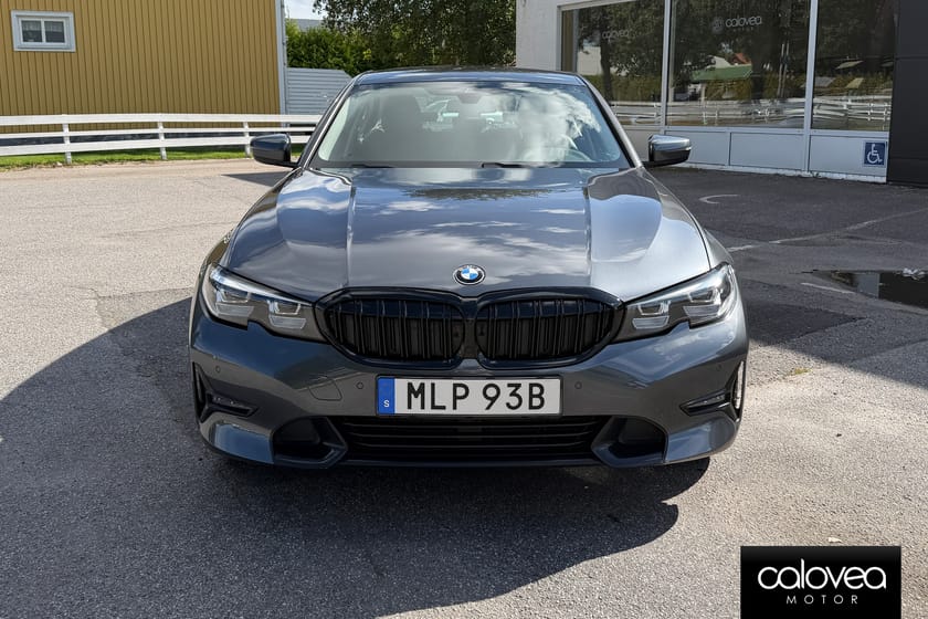 Bild 3 av BMW 330e Sedan Sport Line 292hk Automat - Dragkrok